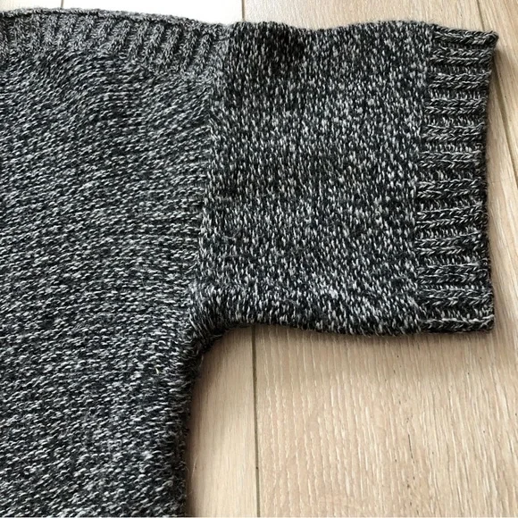 Uniqlo Wool Blend Marled Drop Shoulder Short Sleeve Sweater in Black & White S - Picture 5 of 10